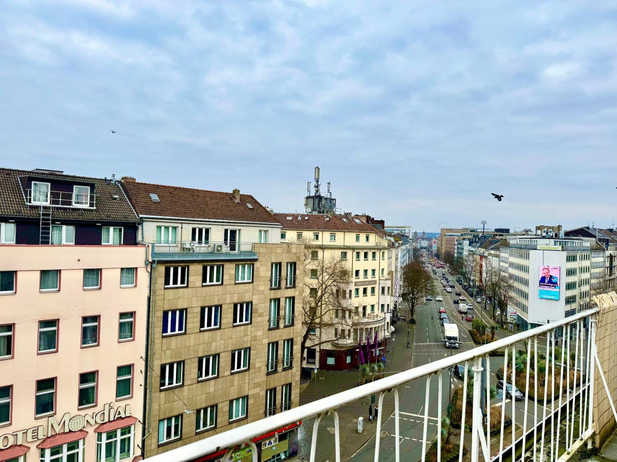 Aparthouse Graf-Adolf Dusseldorf Bagian luar foto