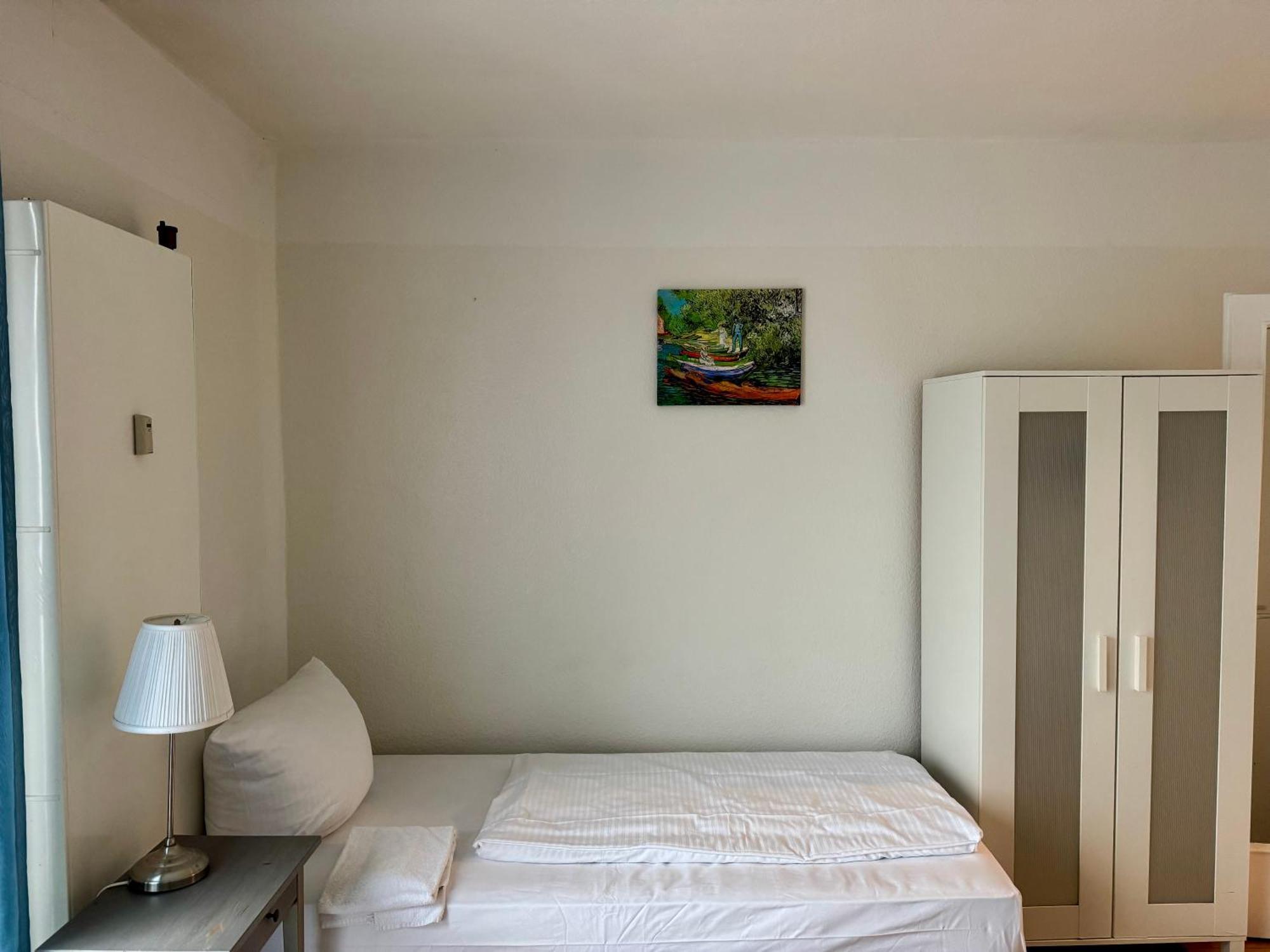 Aparthouse Graf-Adolf Dusseldorf Bagian luar foto