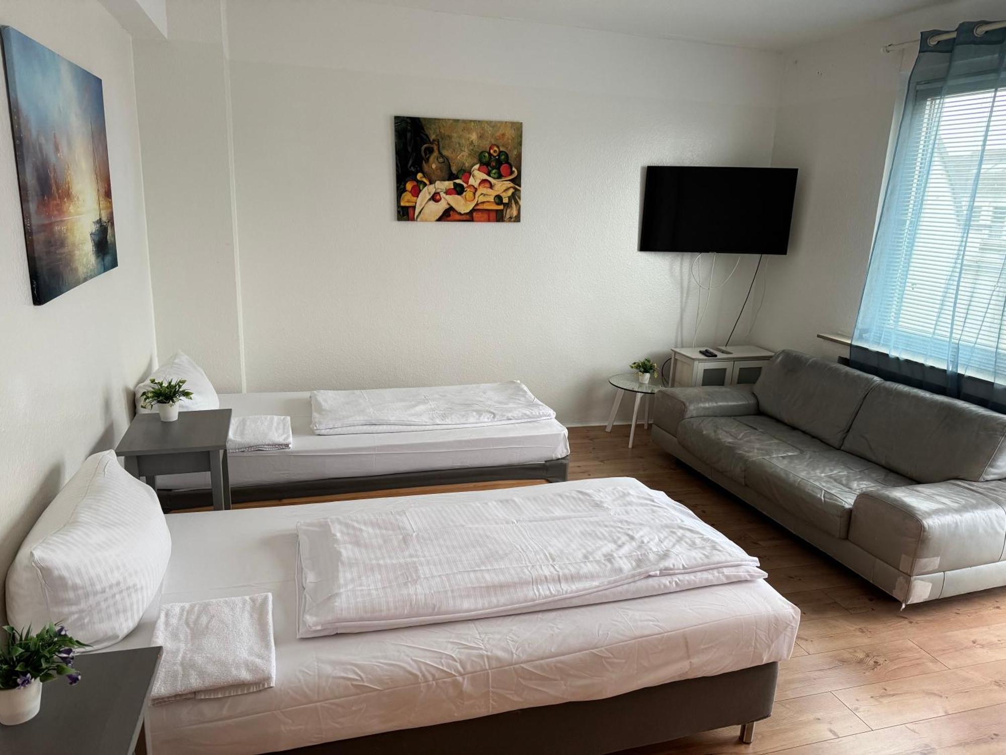 Aparthouse Graf-Adolf Dusseldorf Bagian luar foto