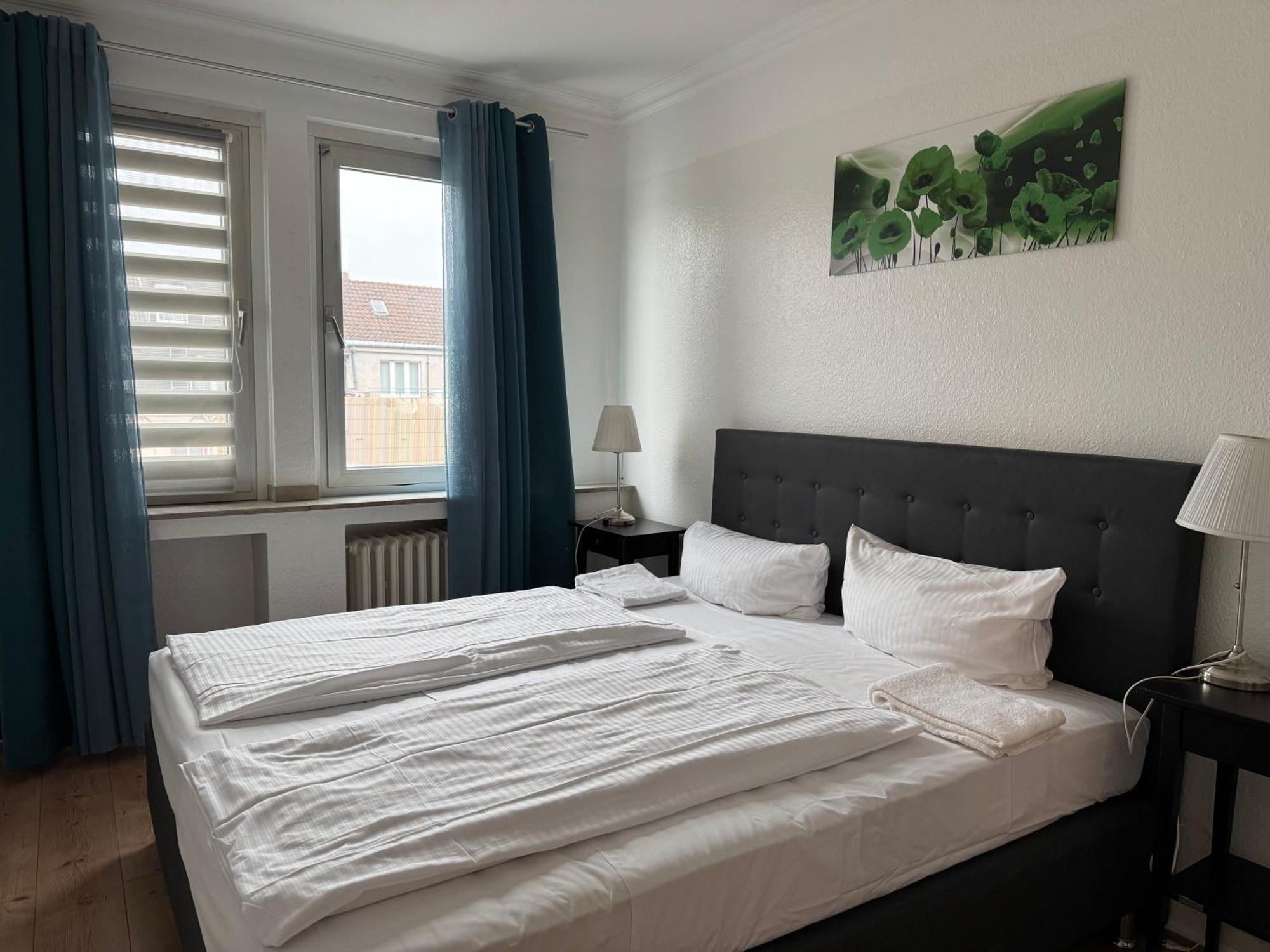 Aparthouse Graf-Adolf Dusseldorf Bagian luar foto
